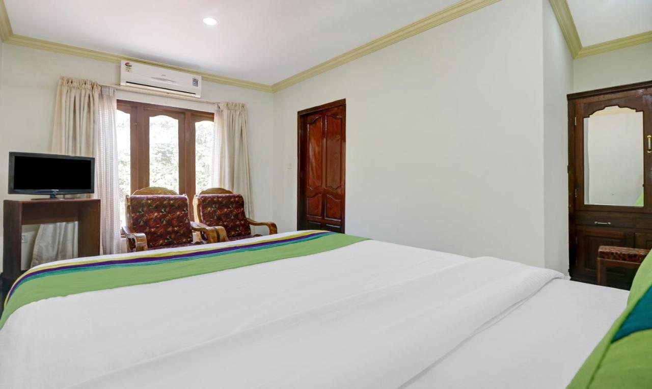 Itsy Hotels The Waters Edge Beach Resort Kovalam Exterior photo